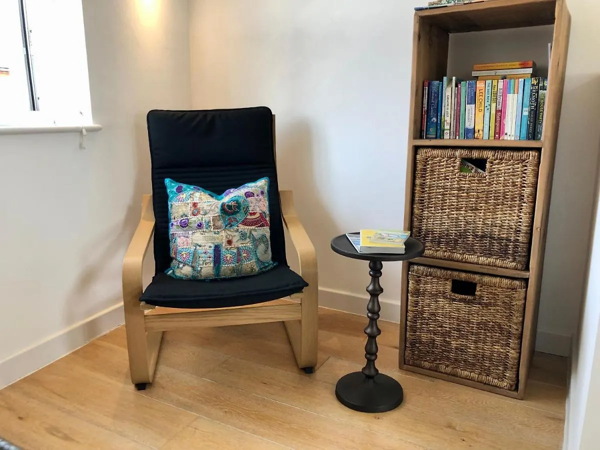 Cosy Cottage, Short Walk To Southbourne Beach And Restaurants Bournemouth 0*,